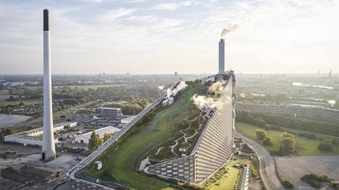 The Amager Bakke facility & CopenHill center