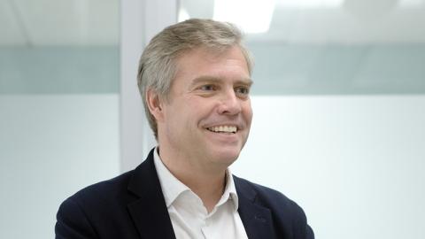 Michel Schmidt.