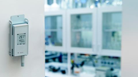 Enregistreur de données sans fil de température et d'humidité dans un laboratoire