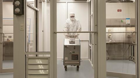 STERIS VHP Biodecontamination