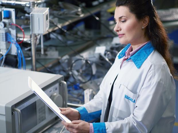 Accredited ISO/IEC 17025 calibration by Vaisala.